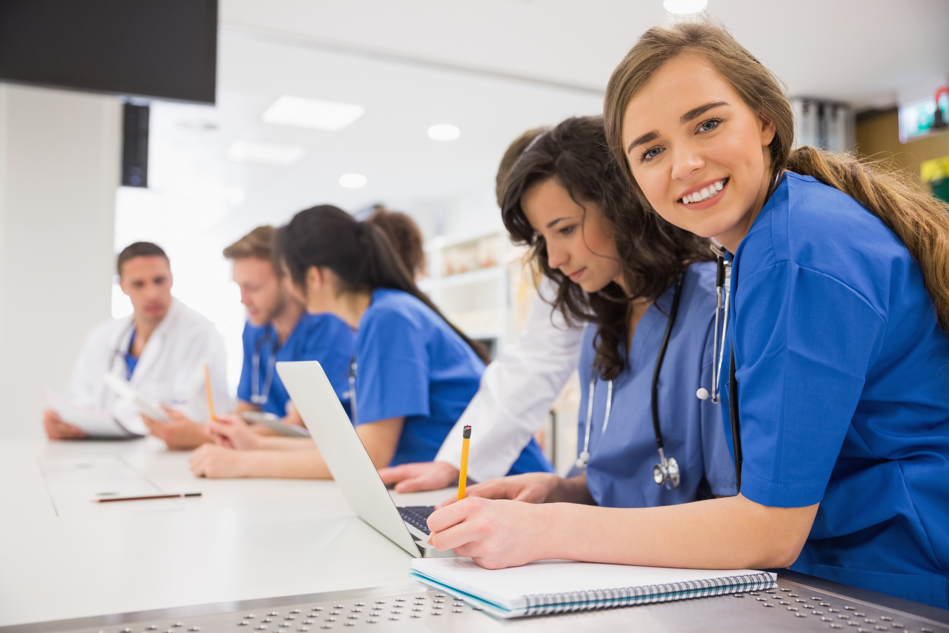estudiar Medicina si no llega a la nota de corte