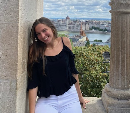 Flóra Pálvölgyi