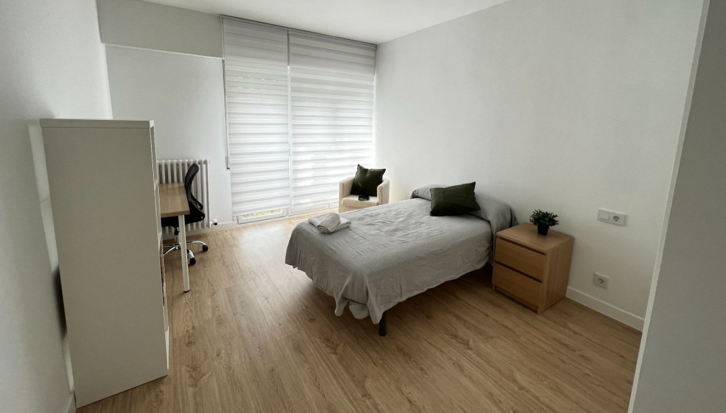 habitacion de estudiantes en pamplona